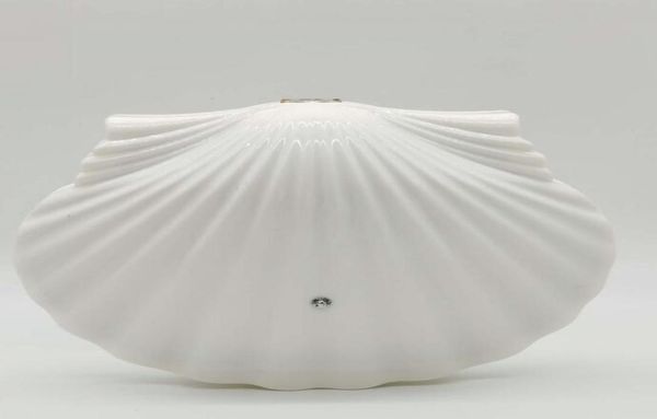 elegant women brand evening bags scallop style clutch wallet fashion lady shell pearl wristband bag with gift box4318330
elegant women brand evening bags scallop style clutch wallet fashion lady shell pearl wristband bag with gift box4318330