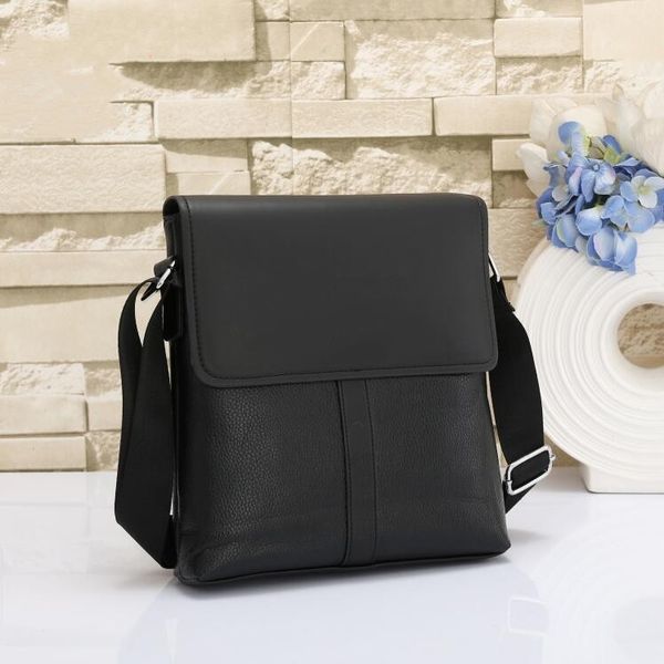 fashion mens tote bags pu leather famous brand men messenger bag with clutch male cross body shoulder business pack for men
fashion mens tote bags pu leather famous brand men messenger bag with clutch male cross body shoulder business pack for men