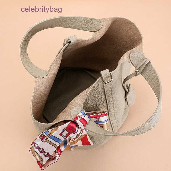 original designer bag picotin locks herms vegetable basket bag women's leather hand first layer cowhide bucket new large capacity fashi
original designer bag picotin locks herms vegetable basket bag women's leather hand first layer cowhide bucket new large capacity fashi