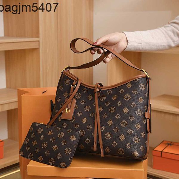 tote bsg factory wholesale and retail 2023 new letter bucket bag luxury fashion old flower one shoulder crossbody tote shopping
tote bsg factory wholesale and retail 2023 new letter bucket bag luxury fashion old flower one shoulder crossbody tote shopping