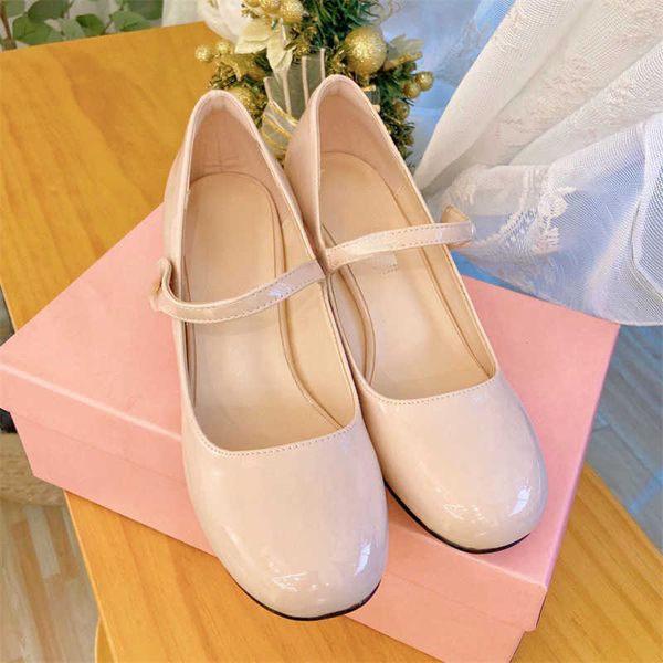brand casual shoes designer design cup single shoes 2022 new rhinestone round head casual flat belt princess shoes, Black
brand casual shoes designer design cup single shoes 2022 new rhinestone round head casual flat belt princess shoes, Black