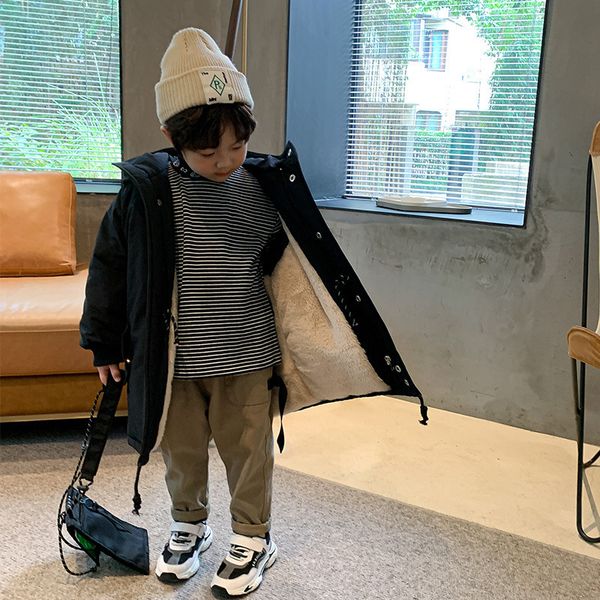 down coat boys' plush coat autumn winter children's winter wear thickened warm cotton coat rabbit down windbreaker 1147 221125, Blue;gray
down coat boys' plush coat autumn winter children's winter wear thickened warm cotton coat rabbit down windbreaker 1147 221125, Blue;gray