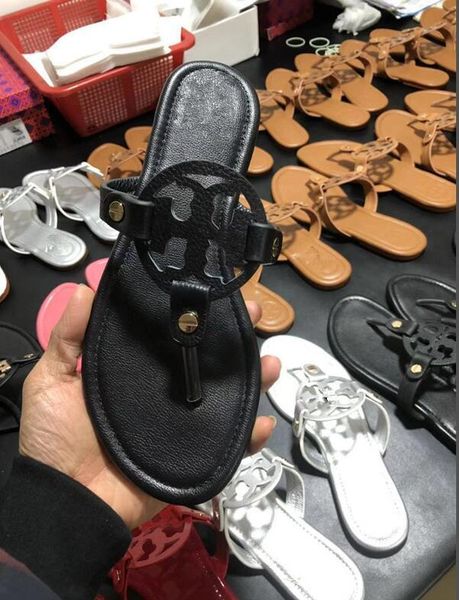 2022 fashion classic luxury tory burch genuine leather sandals popular brand women sheepskin thong summer leisure beach sandals famous flip, Black
2022 fashion classic luxury tory burch genuine leather sandals popular brand women sheepskin thong summer leisure beach sandals famous flip, Black