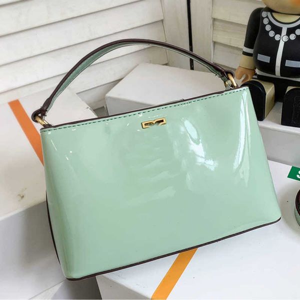 tb designer luxury women bags torys handbag fashion bucket bag inclined shoulder versatile multicolour purses burchs totes large capacity sa
tb designer luxury women bags torys handbag fashion bucket bag inclined shoulder versatile multicolour purses burchs totes large capacity sa