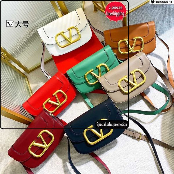 designer bags 22 new fashion bronze big v hardware saddle tofu single shoulder oblique cross female hand
designer bags 22 new fashion bronze big v hardware saddle tofu single shoulder oblique cross female hand