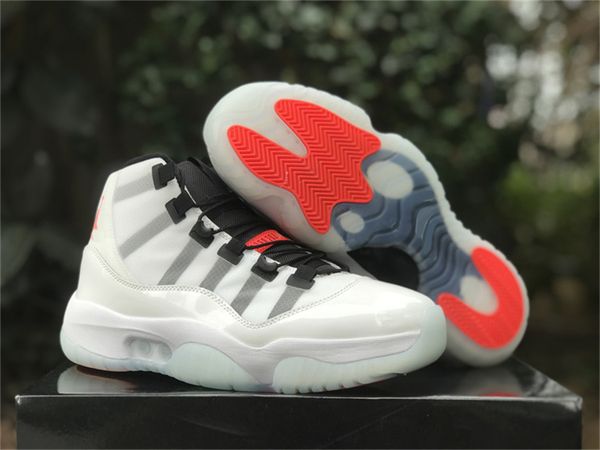 2022 authentic 11 11s adapt light basketball shoes dd3522-100 white multi color sports sneakers outdoor mens with original box 7-13
2022 authentic 11 11s adapt light basketball shoes dd3522-100 white multi color sports sneakers outdoor mens with original box 7-13