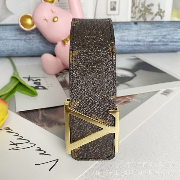 01international brand men's letter printing belt belt smooth buckle men's fashion luxury, Black;brown
01international brand men's letter printing belt belt smooth buckle men's fashion luxury, Black;brown