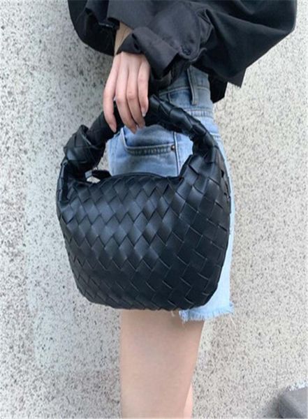 2021 new designer leather messenger bag wallets lady handbag cross body fashion small women bags casual luxury woman shoulder hand8067528
2021 new designer leather messenger bag wallets lady handbag cross body fashion small women bags casual luxury woman shoulder hand8067528