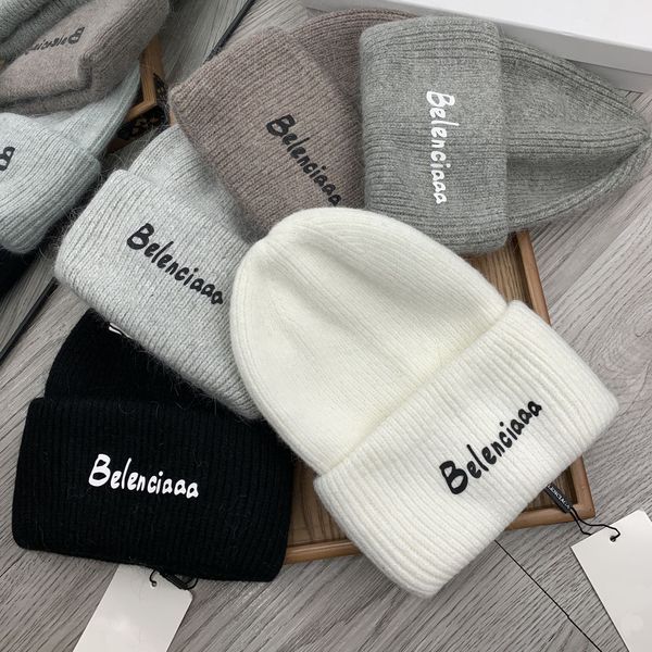 designer beanie luxurys knitted hat men and women warm breathable trend of autumn and winter wool gentleman elegant hundred with temperament, Blue;gray
designer beanie luxurys knitted hat men and women warm breathable trend of autumn and winter wool gentleman elegant hundred with temperament, Blue;gray