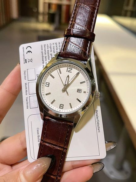 new fashionable men's and women's watches imported quartz movement butterfly clasp size 40mm, Slivery;brown
new fashionable men's and women's watches imported quartz movement butterfly clasp size 40mm, Slivery;brown