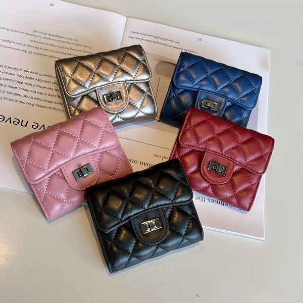 luxury classic ringer three fold purse sheepskin ladies short purse new fashion multi-compartment leather small fragrant change clip, Red;black
luxury classic ringer three fold purse sheepskin ladies short purse new fashion multi-compartment leather small fragrant change clip, Red;black