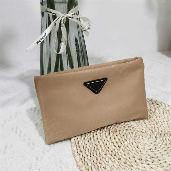prad designer luxury bag women cosmetic organizer makeup travel pouch fashion toiletry make up ladies purses handbags
prad designer luxury bag women cosmetic organizer makeup travel pouch fashion toiletry make up ladies purses handbags