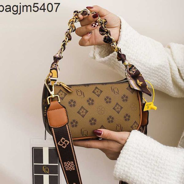tote bsg factory wholesale and retail straight female bag personality versatile single shoulder women's armpit msenger wind
tote bsg factory wholesale and retail straight female bag personality versatile single shoulder women's armpit msenger wind