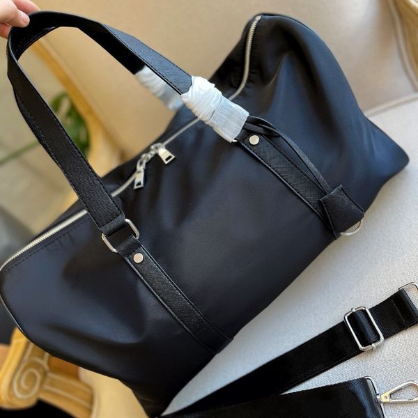 men fashion duffle bag black nylon travel bags 45 cm large handbags man handle luggage gentleman business totes with shoulder strap
men fashion duffle bag black nylon travel bags 45 cm large handbags man handle luggage gentleman business totes with shoulder strap