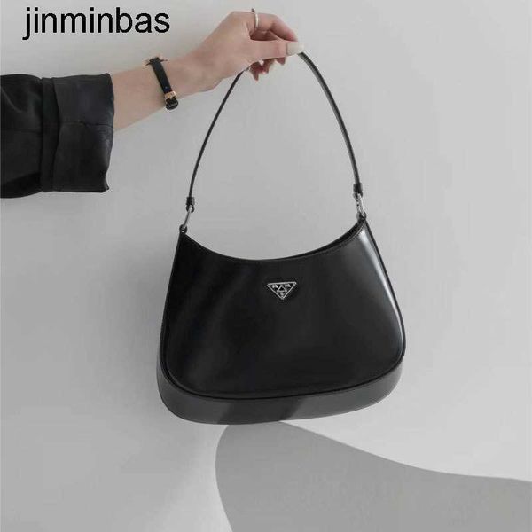 luxury tote bag family p's armpit women's leather shiny leather small high-end shoulder versatile women
luxury tote bag family p's armpit women's leather shiny leather small high-end shoulder versatile women