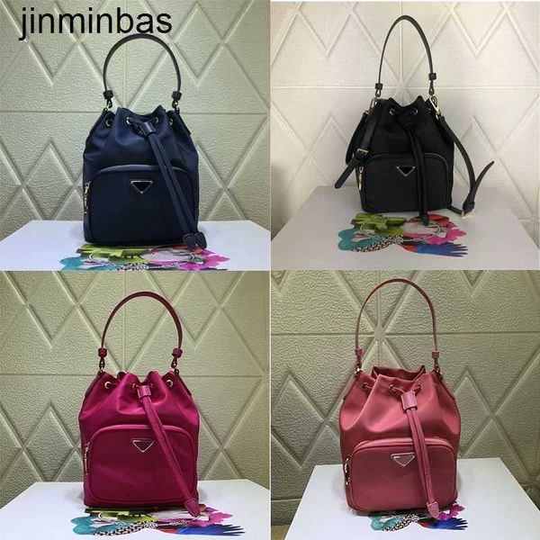 luxury tote bag 2023 spring and summer new p family drawstring bucket bag fashion single shoulder msenger women's small
luxury tote bag 2023 spring and summer new p family drawstring bucket bag fashion single shoulder msenger women's small