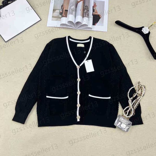 womens sweater fashion 3d pattern decoration women sweaters striped web v-neck buttoned long sleeves designer cardigan 2 colors, White;black
womens sweater fashion 3d pattern decoration women sweaters striped web v-neck buttoned long sleeves designer cardigan 2 colors, White;black