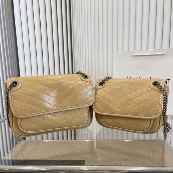 coin purses wallets fashion women designer cosmetic bags organizer famous makeup bag travel pouch niki ladies cluch purses organizador toile, Red;black
coin purses wallets fashion women designer cosmetic bags organizer famous makeup bag travel pouch niki ladies cluch purses organizador toile, Red;black