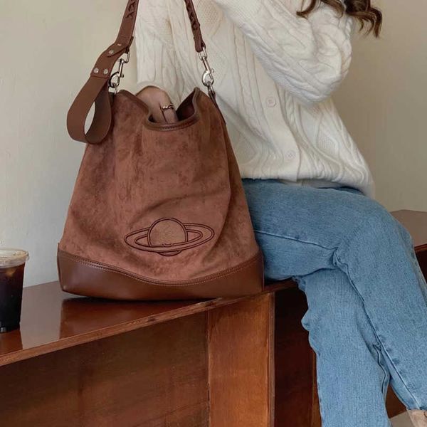 bag vivian shoulder vivi designer womens bags three dimensional embroidery crossbody large capacity handbag lady brown messenger j3u0
bag vivian shoulder vivi designer womens bags three dimensional embroidery crossbody large capacity handbag lady brown messenger j3u0
