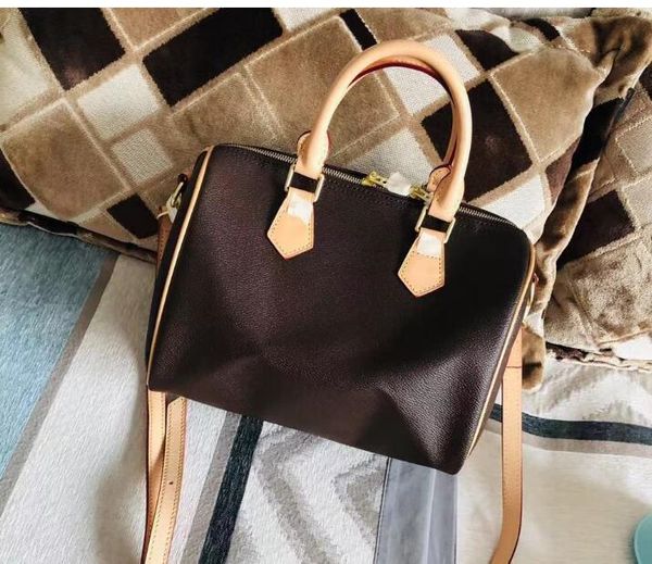 designer wallet ladies handbags shoulder bags crossbody embossed soho bags fringe charms cross body wallets genuine leather tote bag f
designer wallet ladies handbags shoulder bags crossbody embossed soho bags fringe charms cross body wallets genuine leather tote bag f