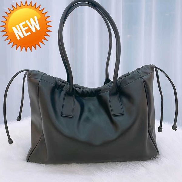 luxury designer bags triumphal arch soft leather tote bag 2023 autumn and winter new drawstring shoulder large capacity fashion shopping fac
luxury designer bags triumphal arch soft leather tote bag 2023 autumn and winter new drawstring shoulder large capacity fashion shopping fac