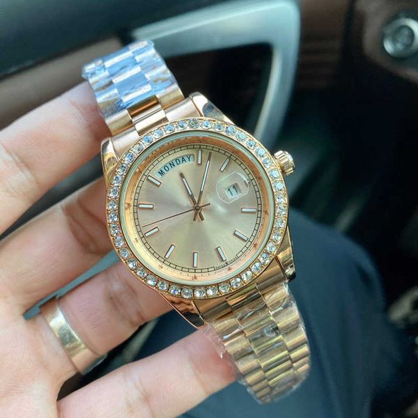 watches luxury designer father's day gift daydate watch japan quartz movement diamond bezel wristwatches for 316 stainless, Silver
watches luxury designer father's day gift daydate watch japan quartz movement diamond bezel wristwatches for 316 stainless, Silver