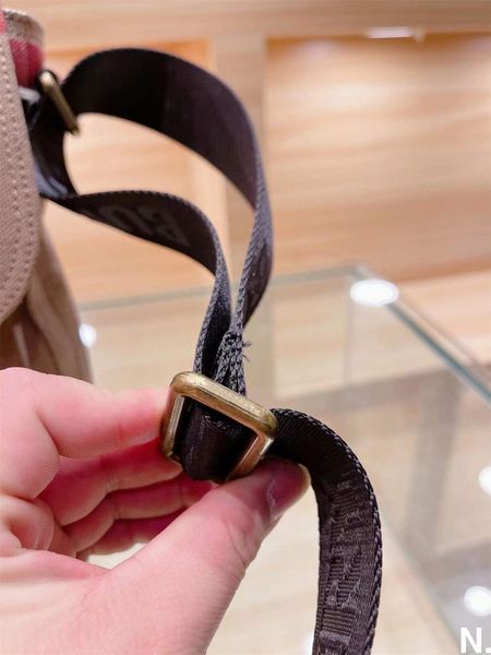 the first designer luxury shoulder guitar bag fashion purse messenger bag lady handbag leather
the first designer luxury shoulder guitar bag fashion purse messenger bag lady handbag leather
