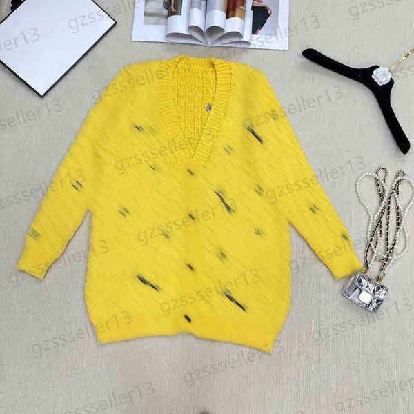 designer cardigan womens sweater jumper fashion full body letter logo print knitwear autumn v-neck button cardigans women sweaters 4 colors, White;black
designer cardigan womens sweater jumper fashion full body letter logo print knitwear autumn v-neck button cardigans women sweaters 4 colors, White;black