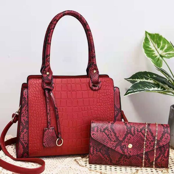 new luxury tote bag designer handbags leather shoulder bags serpentine alligator two-tone crossbody coposite purse large capacity shopping c
new luxury tote bag designer handbags leather shoulder bags serpentine alligator two-tone crossbody coposite purse large capacity shopping c