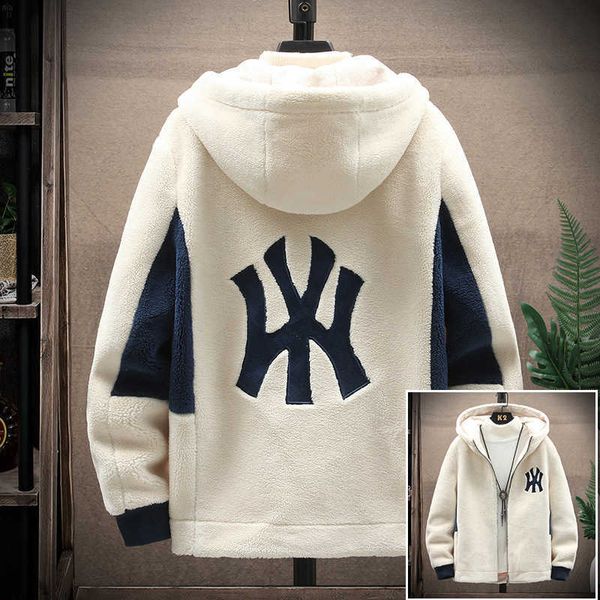 autumn and winter men's cashmere coat hooded cotton jacket korean version loose thickened men, Black;brown
autumn and winter men's cashmere coat hooded cotton jacket korean version loose thickened men, Black;brown