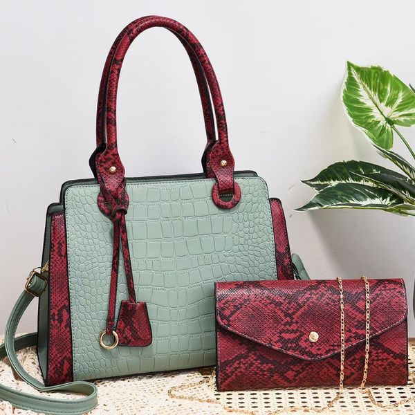 new luxurys designers shoulder bag handbag leather serpentine alligator two-tone big crossbody tote bag purse beach clutch coposite bags wom
new luxurys designers shoulder bag handbag leather serpentine alligator two-tone big crossbody tote bag purse beach clutch coposite bags wom