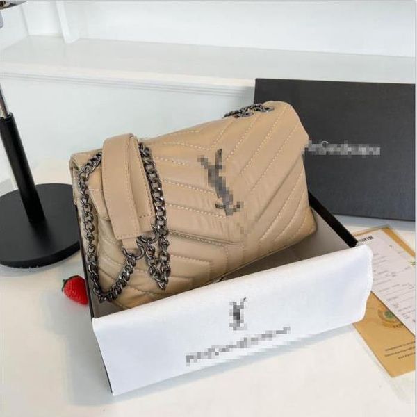 handbag luxury designers shoulder bags woman fashion classic handbags material leather limited handbag high capacity travel shopping bag pra, Red;black
handbag luxury designers shoulder bags woman fashion classic handbags material leather limited handbag high capacity travel shopping bag pra, Red;black