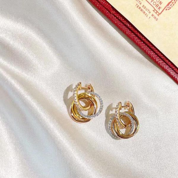 2023 stud earrings fashion classic 925 sterling silver luxury jewelry love women's european tricolor round rose g no box, Golden;silver
2023 stud earrings fashion classic 925 sterling silver luxury jewelry love women's european tricolor round rose g no box, Golden;silver