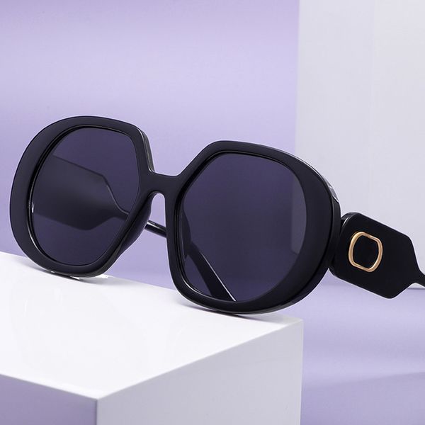 designer sunglasses original eyeglasses outdoor shades frame fashion classic lady mirrors for women and men glasses 6 colors with box, White;black
designer sunglasses original eyeglasses outdoor shades frame fashion classic lady mirrors for women and men glasses 6 colors with box, White;black