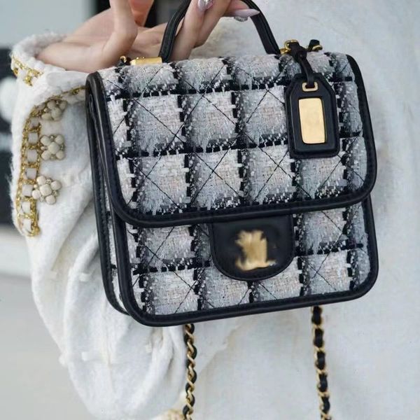 2022 new small fragrance 22k postman bag high strict value vintage elegant women's bag
2022 new small fragrance 22k postman bag high strict value vintage elegant women's bag