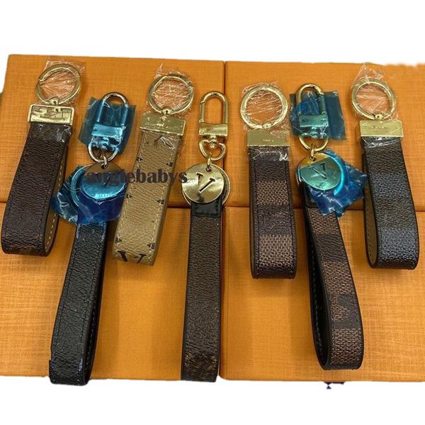 fashion keychain key chain buckle lovers car men's handmade leather keychains men women bag pendant accessories 4 color with orange box, Silver
fashion keychain key chain buckle lovers car men's handmade leather keychains men women bag pendant accessories 4 color with orange box, Silver