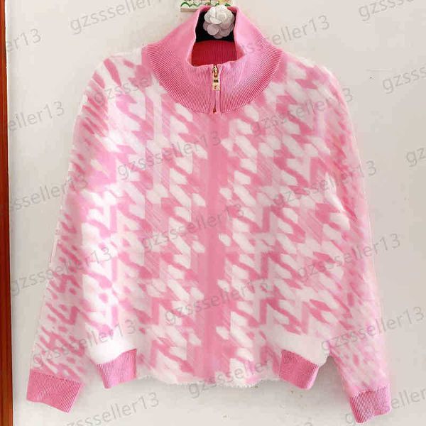 womens sweater fashion full body letter logo classic pattern women sweaters stand collar zip cardigan knit soft jackets designer cardigan 3, White;black
womens sweater fashion full body letter logo classic pattern women sweaters stand collar zip cardigan knit soft jackets designer cardigan 3, White;black