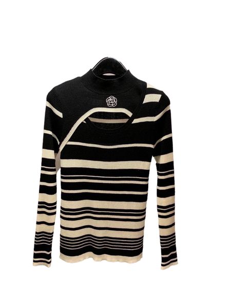 autumn and winter new color contrast stripe half high collar temperament lady undercoat, White;black
autumn and winter new color contrast stripe half high collar temperament lady undercoat, White;black