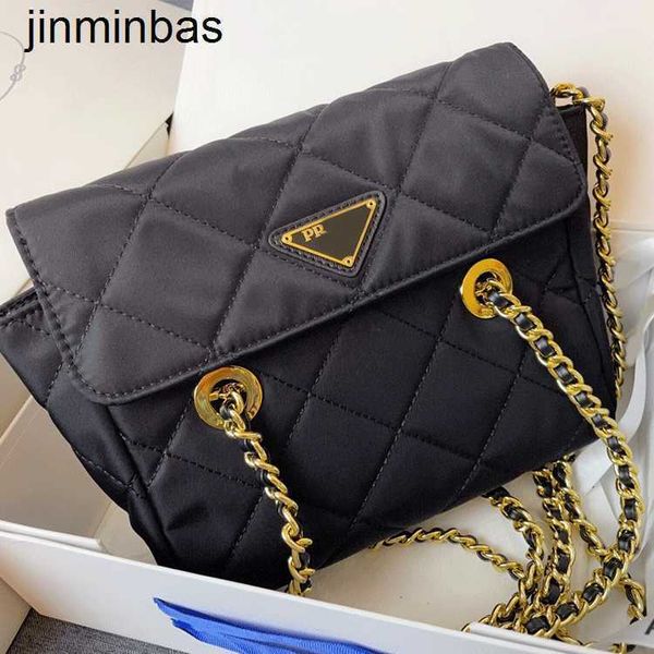 luxury tote bag p's 2023 summer vintage middle ancient black gold chain lingge vagrant small simple women's
luxury tote bag p's 2023 summer vintage middle ancient black gold chain lingge vagrant small simple women's
