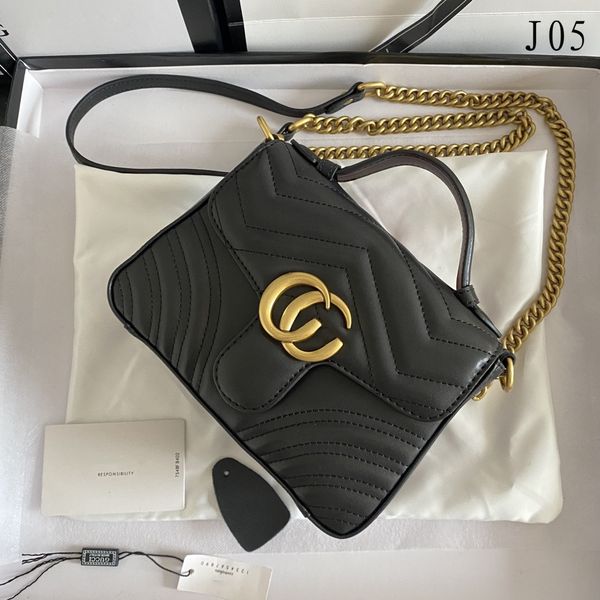 fashion leather shoulder bags luxury lambskin purse designer handbag retro style handle metal sheets chain g body diamond lattice women bag
fashion leather shoulder bags luxury lambskin purse designer handbag retro style handle metal sheets chain g body diamond lattice women bag