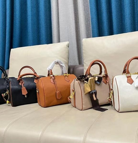new style embossing pillow shoulder bags womens designer bag leather luxury handbag fashion women printing handbags messenger bag
new style embossing pillow shoulder bags womens designer bag leather luxury handbag fashion women printing handbags messenger bag