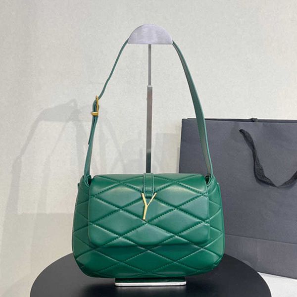flap axillary bag handbags purse women shoulder messenger bags diamond lattice quilting thread metal hardware letter soft sheep leather
flap axillary bag handbags purse women shoulder messenger bags diamond lattice quilting thread metal hardware letter soft sheep leather