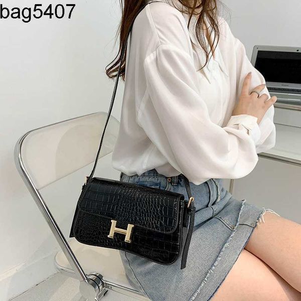 design bag shop 80% wholesale and retail h-button stewards method stick armpit advanced feeling 2023 new wtern-style women's
design bag shop 80% wholesale and retail h-button stewards method stick armpit advanced feeling 2023 new wtern-style women's