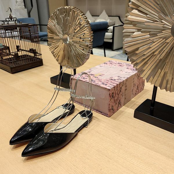 water diamond chain baotou sandals summer 2023 design sense small number of back hollow pointed high heels women's slim heels, Black
water diamond chain baotou sandals summer 2023 design sense small number of back hollow pointed high heels women's slim heels, Black