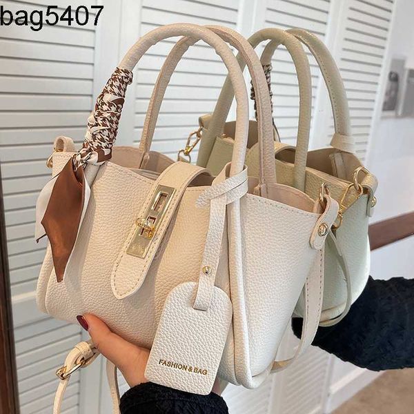 design bag shop 80% wholesale and retail this year's popular women's 2023 new fashion summer msenger versatile texture portable bu
design bag shop 80% wholesale and retail this year's popular women's 2023 new fashion summer msenger versatile texture portable bu