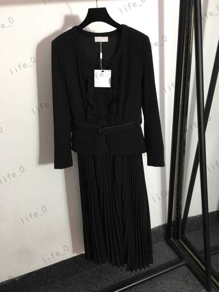 fashion womens dress layered ruffle front button placket nipped waist dresses pleated soft lined long sleeves designer dresses, Black;gray
fashion womens dress layered ruffle front button placket nipped waist dresses pleated soft lined long sleeves designer dresses, Black;gray