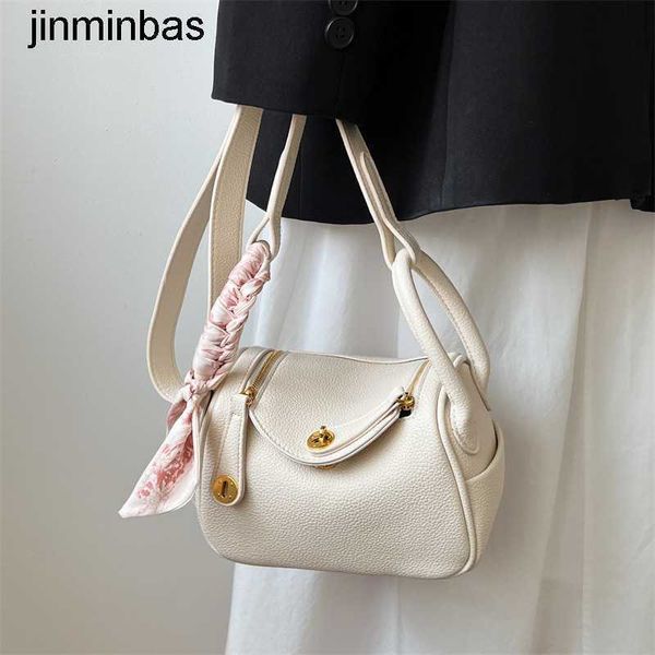 handbag shop 80% wholesale and retail women's 2023 new fashion summer niche dign msenger versatile hand pillow
handbag shop 80% wholesale and retail women's 2023 new fashion summer niche dign msenger versatile hand pillow