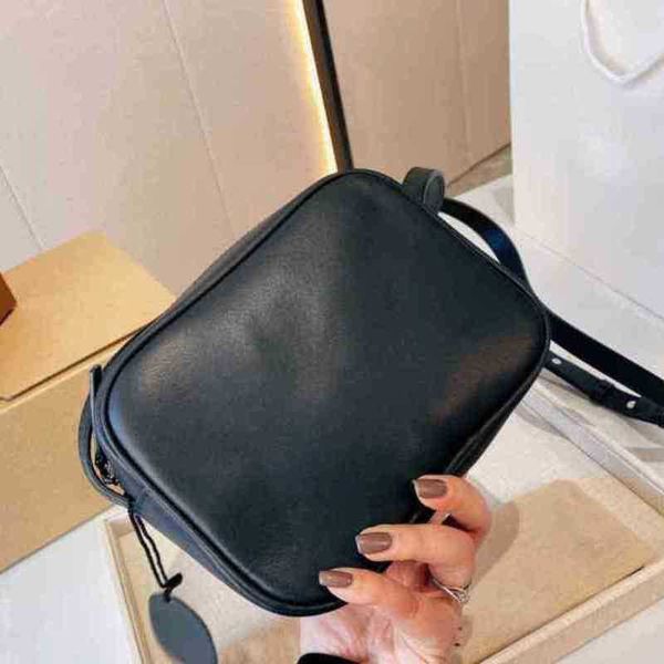 quality shoulder bags for woman leather handbag with brand bucket cross body designer handbags tote women luxury messenger vintage bag mens
quality shoulder bags for woman leather handbag with brand bucket cross body designer handbags tote women luxury messenger vintage bag mens