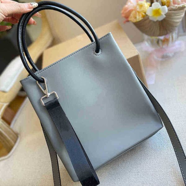designer bag ladies crossbody bags women new fashion handbags designers female clutches shoulder woman hand purses 041511298
designer bag ladies crossbody bags women new fashion handbags designers female clutches shoulder woman hand purses 041511298