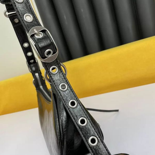 bag lady women cool girl le cagole motorcycle shoulder bags luxury designers genuine leather crossbody clutch wallet purse pochette vintage
bag lady women cool girl le cagole motorcycle shoulder bags luxury designers genuine leather crossbody clutch wallet purse pochette vintage